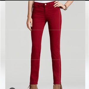 ❤️🍒JBrand PRISTINE🍒❤️cherry red skinny leg cords. Size 29. Like new!